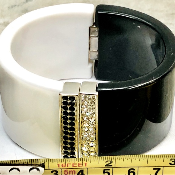 Duplicity of “Ebony and Ivory” with matching crystals bangle - Picture 3 of 10